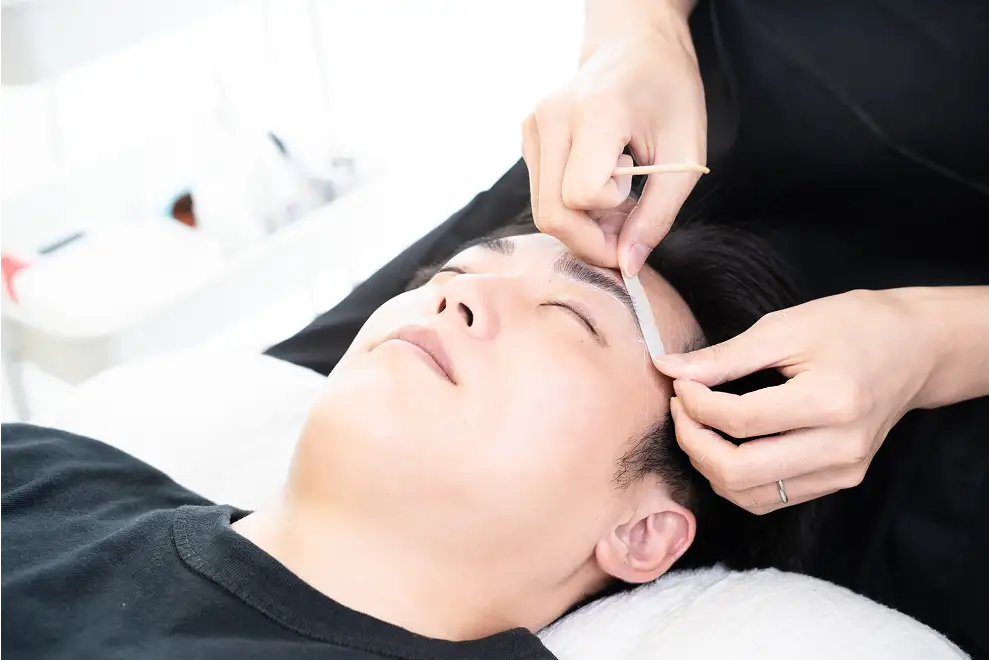 美眉WAX+毛量調整(間引き/カット)×部分パーマ